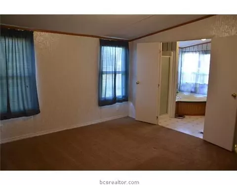 311 S Pine Cir, Pinehurst, TX 77362 photo 8