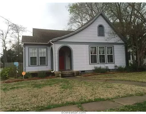 411 E Pease St, Bryan, TX 77803 photo 1