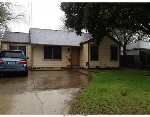 810 Mitchell St, Bryan, TX 77802 photo 1