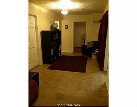 810 Mitchell St, Bryan, TX 77802 photo 4