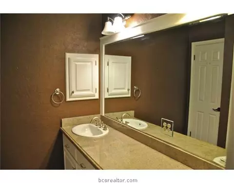 4732 Renwick Dr, Bryan, TX 77802 photo 18
