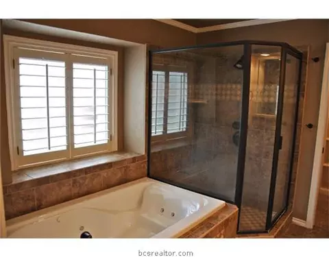 4732 Renwick Dr, Bryan, TX 77802 photo 15