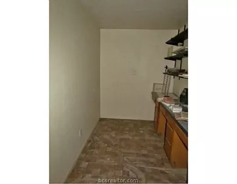 7240 Planters Loop, Bryan, TX 77808 photo 14