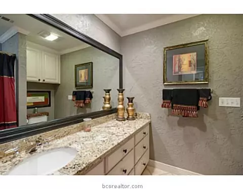 2004 Lis Ln, Bryan, TX 77807 photo 21