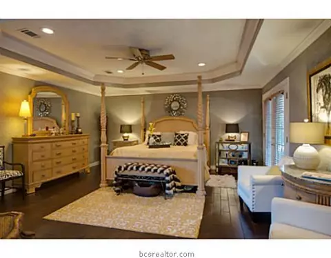 2004 Lis Ln, Bryan, TX 77807 photo 14