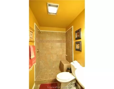 4201 Warwick Ln, Bryan, TX 77802 photo 15