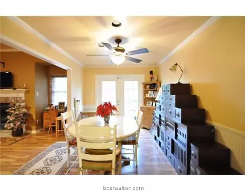 4201 Warwick Ln, Bryan, TX 77802 photo 12