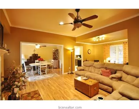 4201 Warwick Ln, Bryan, TX 77802 photo 5