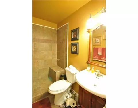 4201 Warwick Ln, Bryan, TX 77802 photo 14