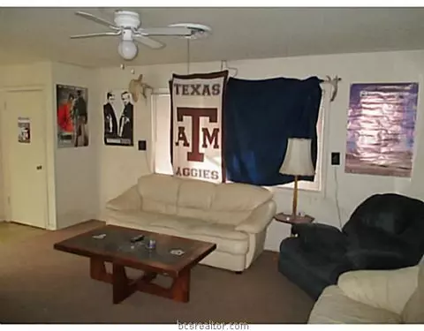 903 Stanfield, Bryan, TX 77802 photo 2