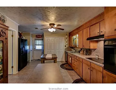 3730 Mancuso Rd, Bryan, TX 77808 photo 9