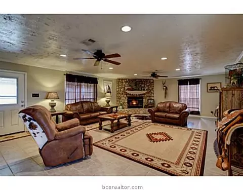 3730 Mancuso Rd, Bryan, TX 77808 photo 4