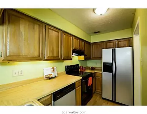 4122 Woodcrest Dr, Bryan, TX 77802 photo 9