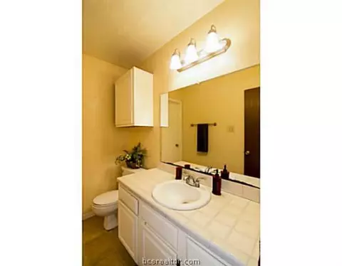 4122 Woodcrest Dr, Bryan, TX 77802 photo 18