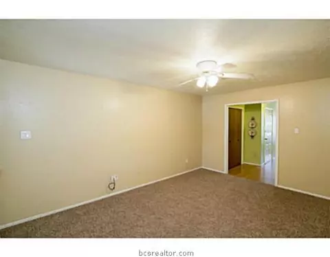 4122 Woodcrest Dr, Bryan, TX 77802 photo 12