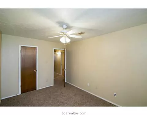 4122 Woodcrest Dr, Bryan, TX 77802 photo 16