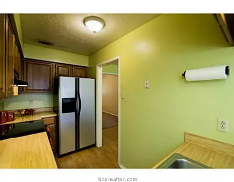 4122 Woodcrest Dr, Bryan, TX 77802 photo 10