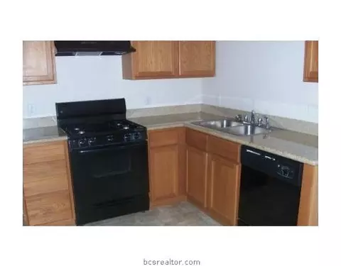 2102 Amberglow Pl, Bryan, TX 77801 photo 6