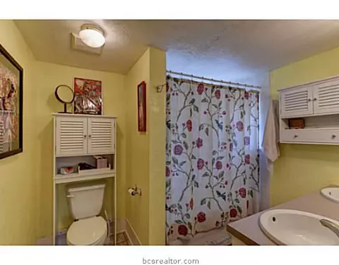 717 E 27th St, Bryan, TX 77803 photo 17