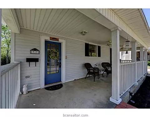 717 E 27th St, Bryan, TX 77803 photo 4
