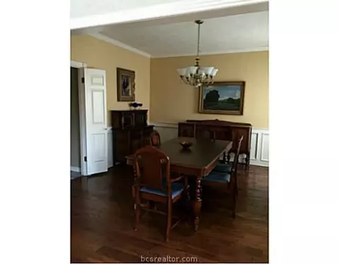 4615 Locksford Dr, Bryan, TX 77802 photo 3