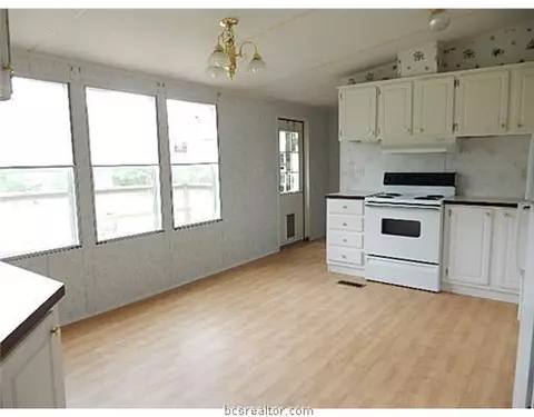 3949 Grapevine Dr, Bryan, TX 77807 photo 10