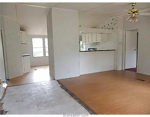 3949 Grapevine Dr, Bryan, TX 77807 photo 7