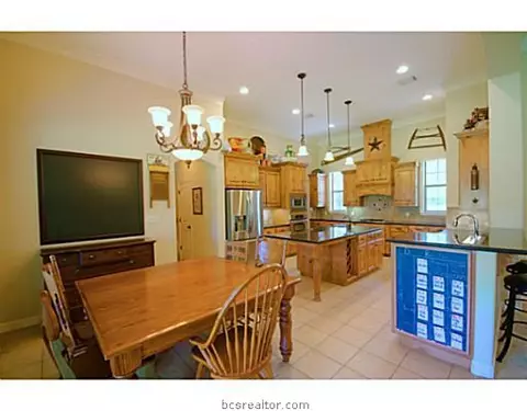 6752 Castenson Rd, Bryan, TX 77808 photo 7