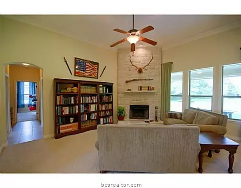 6752 Castenson Rd, Bryan, TX 77808 photo 8