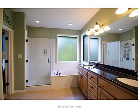 6752 Castenson Rd, Bryan, TX 77808 photo 12