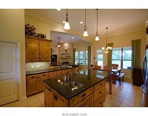 6752 Castenson Rd, Bryan, TX 77808 photo 6