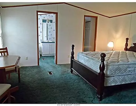 3808 Iverson Dr, Bryan, TX 77803 photo 12