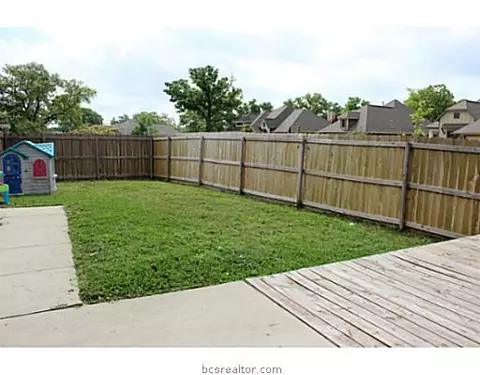 2000 Turning Leaf Dr, Bryan, TX 77807 photo 15