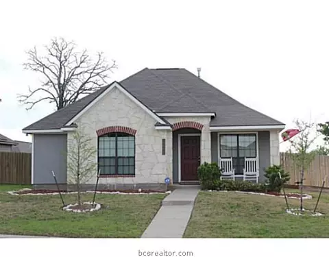 2000 Turning Leaf Dr, Bryan, TX 77807 photo 1