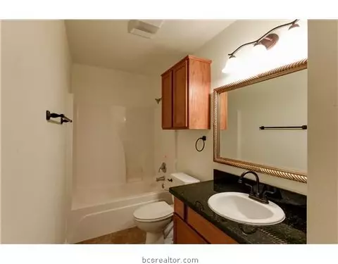 1109 Clearleaf Dr, Bryan, TX 77803 photo 10