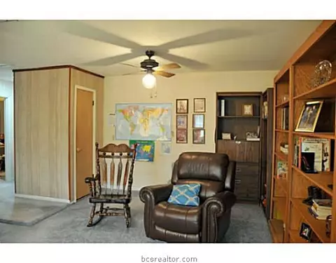 3000 Christopher Cir, Bryan, TX 77803 photo 9
