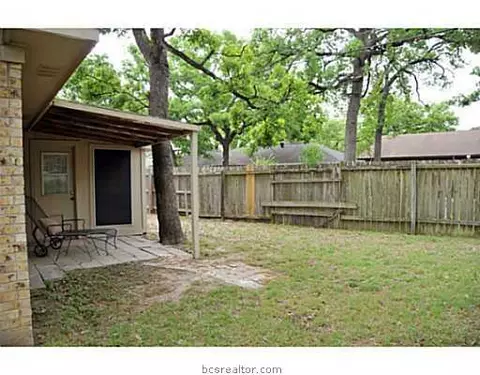 3000 Christopher Cir, Bryan, TX 77803 photo 17