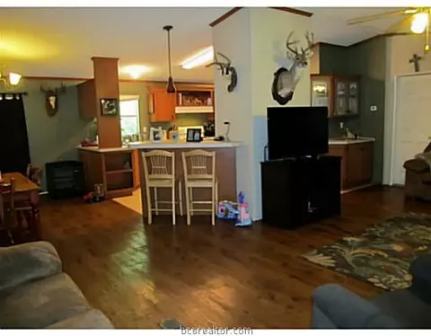 9551 Tercel Way, Bryan, TX 77808 photo 2