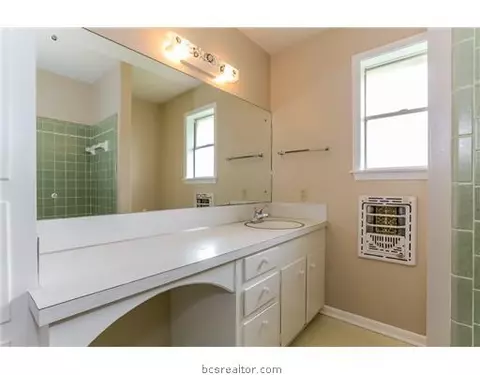 1401 Esther Blvd, Bryan, TX 77802 photo 11