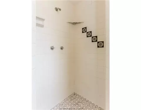 1401 Esther Blvd, Bryan, TX 77802 photo 10