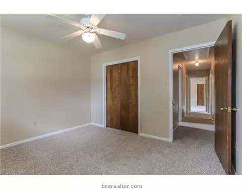 1401 Esther Blvd, Bryan, TX 77802 photo 12