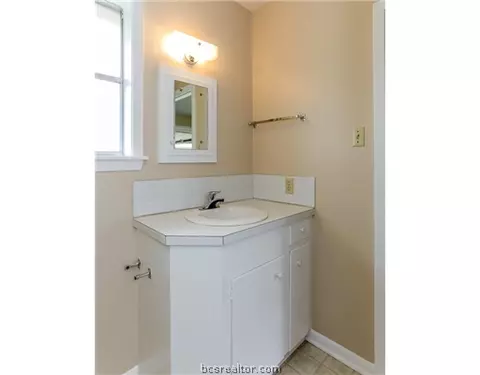 1401 Esther Blvd, Bryan, TX 77802 photo 9