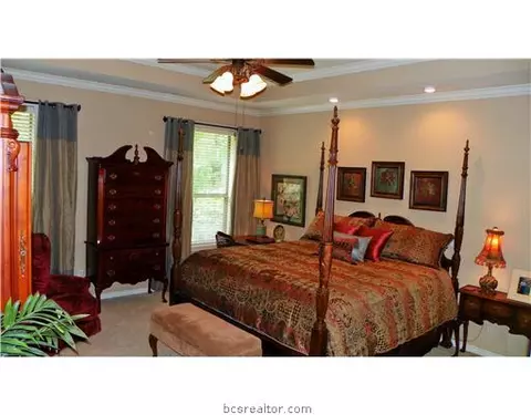 3902 Esquire Ct, Bryan, TX 77808 photo 16