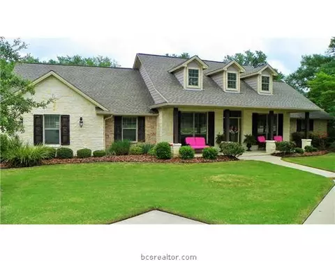 3902 Esquire Ct, Bryan, TX 77808 photo 1
