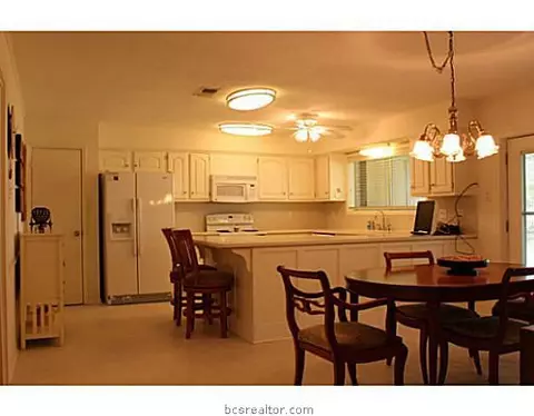 3002 Broadmoor, Bryan, TX 77802 photo 6