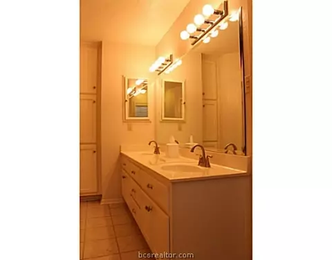 3002 Broadmoor, Bryan, TX 77802 photo 8