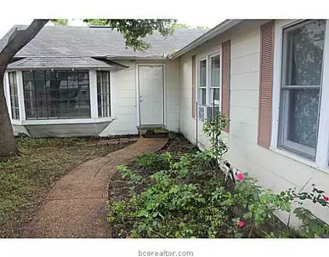 411 Mitchell St, Bryan, TX 77801 photo 3