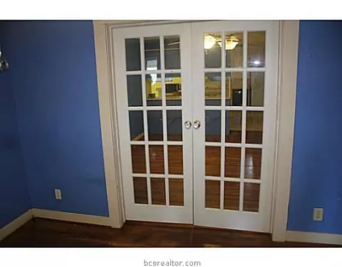 411 Mitchell St, Bryan, TX 77801 photo 7