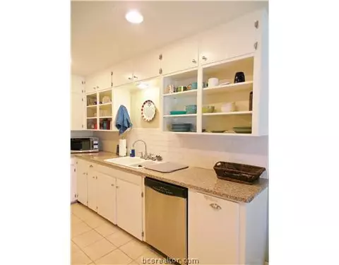 4205 Nagle St, Bryan, TX 77801 photo 8