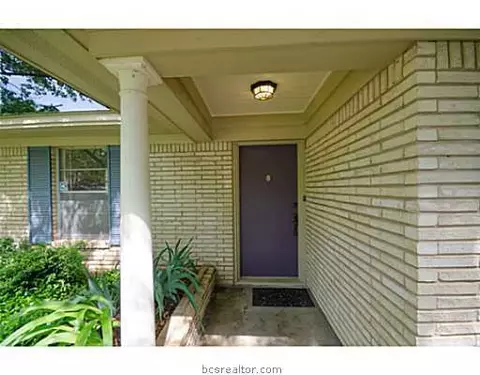 802 Ethel Blvd, Bryan, TX 77802 photo 2